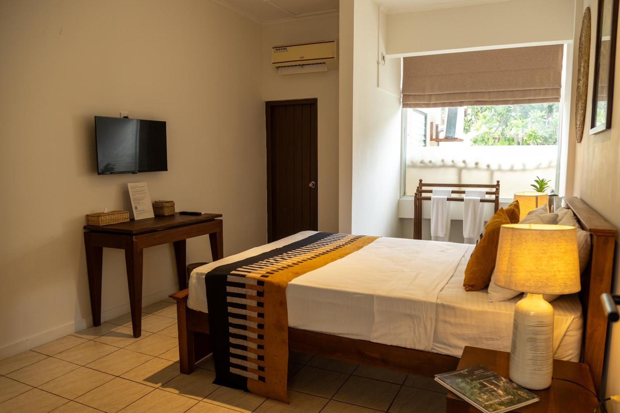 Neevana Hotel Хіккадува Номер фото