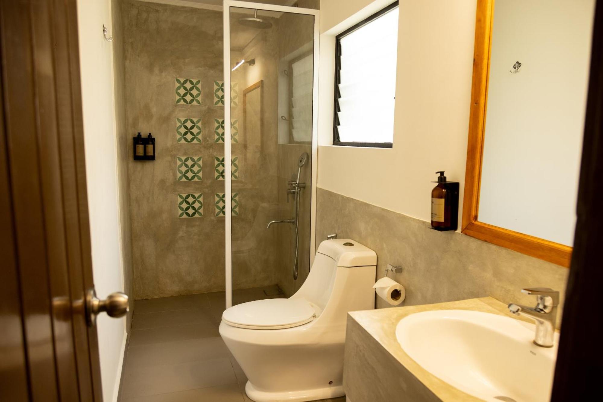 Neevana Hotel Хіккадува Номер фото
