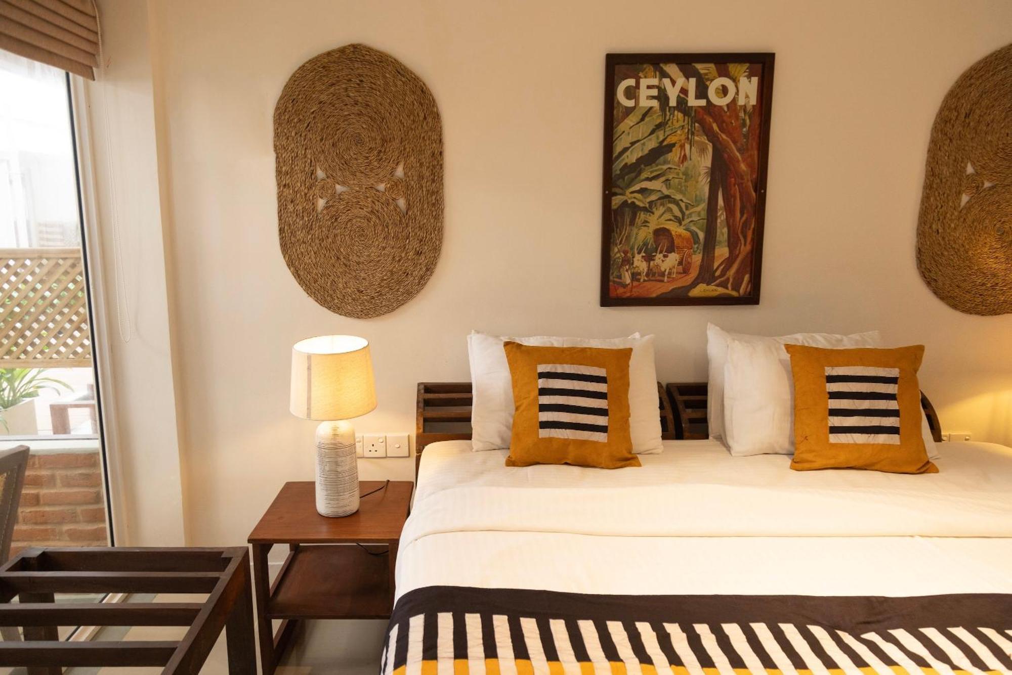 Neevana Hotel Хіккадува Номер фото